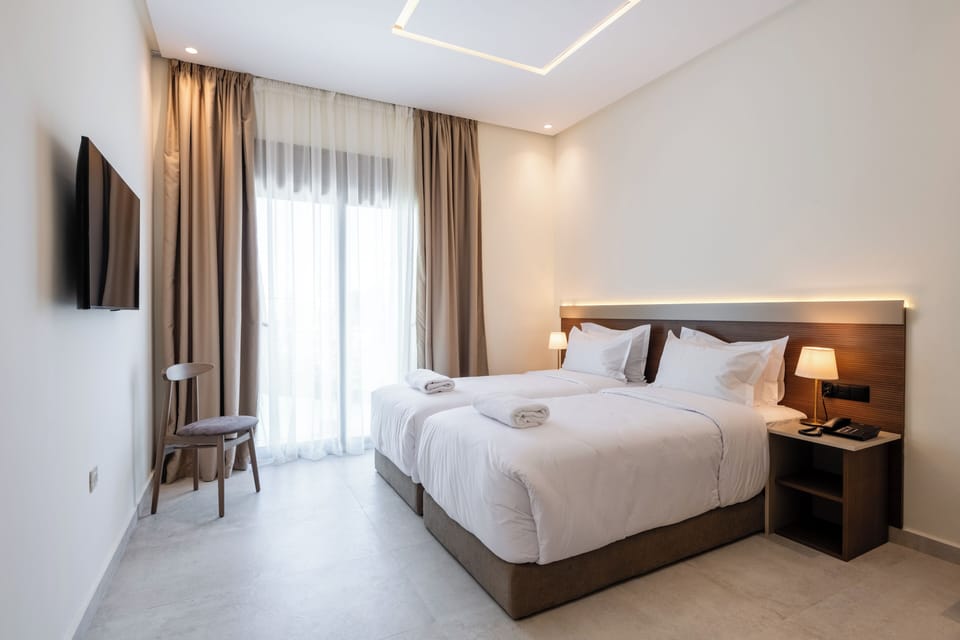 Superior Double or Twin Room | Iron/ironing board, free WiFi