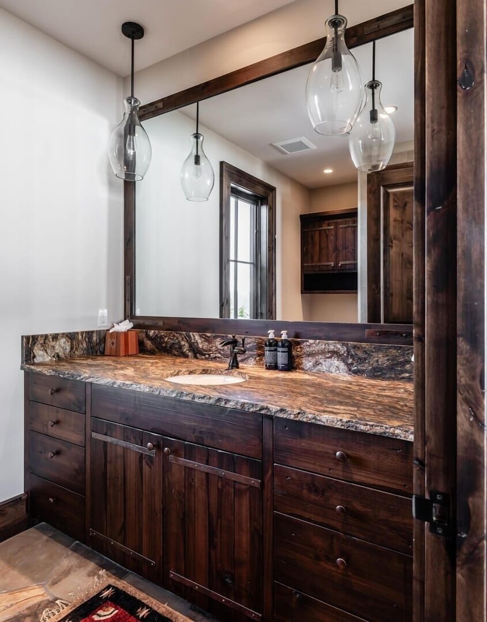 7 Renegade Rd 6 Bedroom Home by Moonlight Basin Lodging House in Big Sky