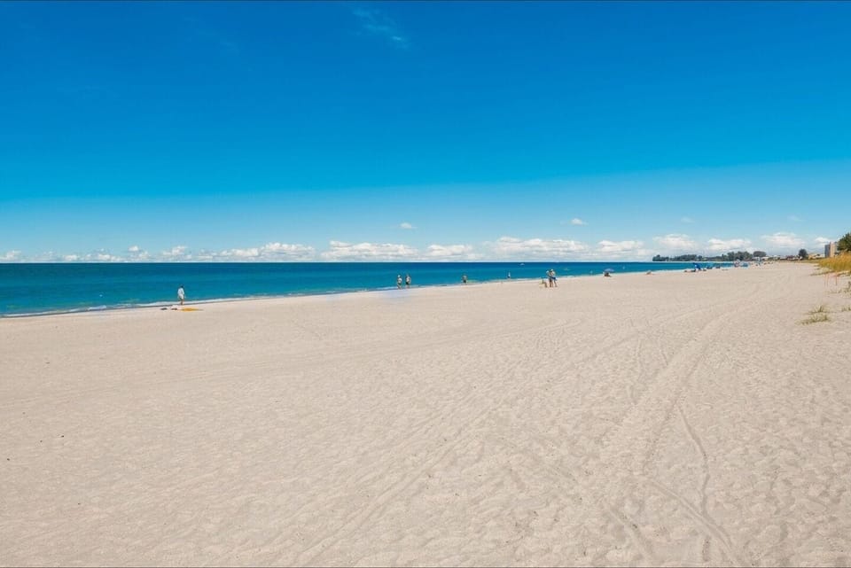 4200 Gulf Drive Unit 108 2 Bedroom Home by RedAwning Apartment in Holmes Beach