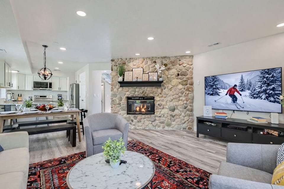 House, 3 Bedrooms | Living area | Smart TV