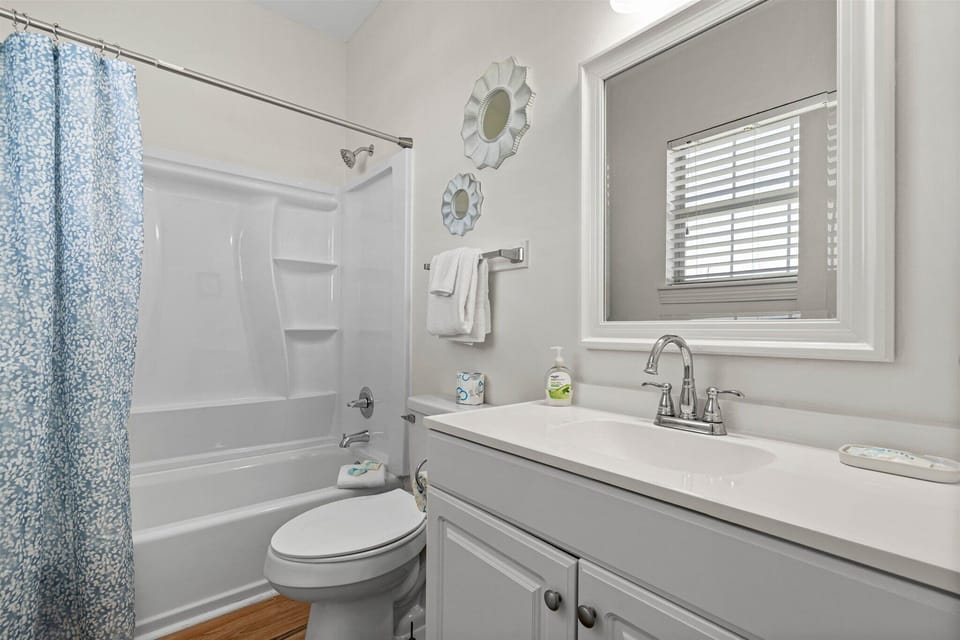 See View Haven SW Private Bathroom