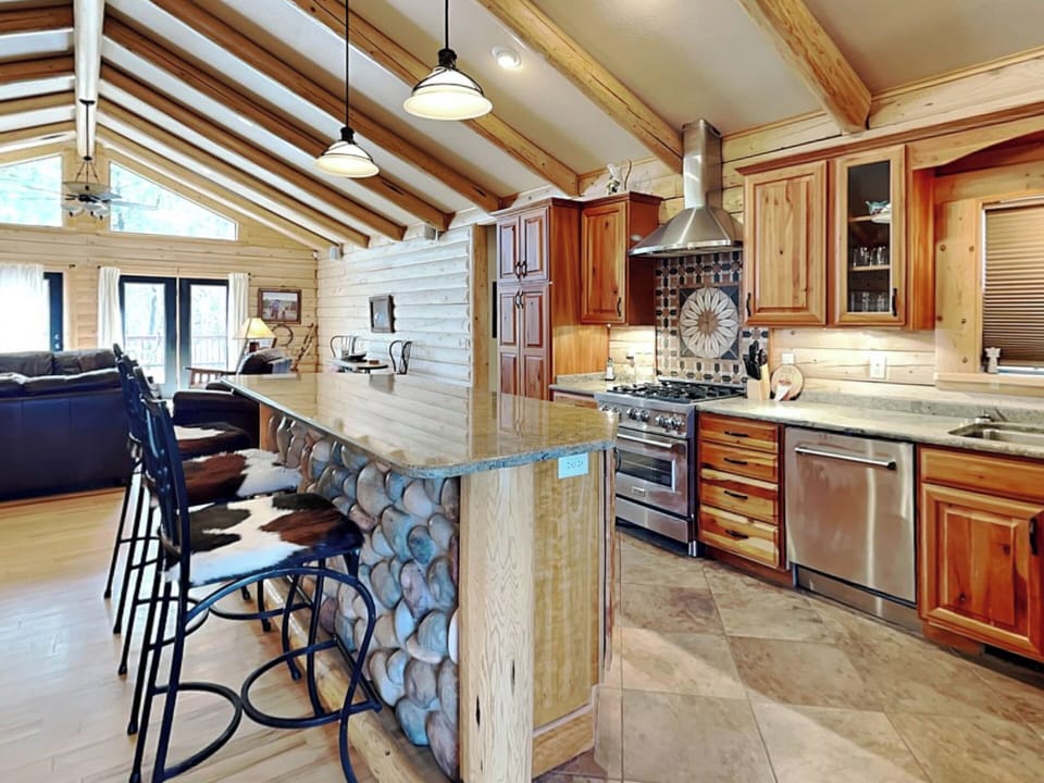 Main House Full Kitchen