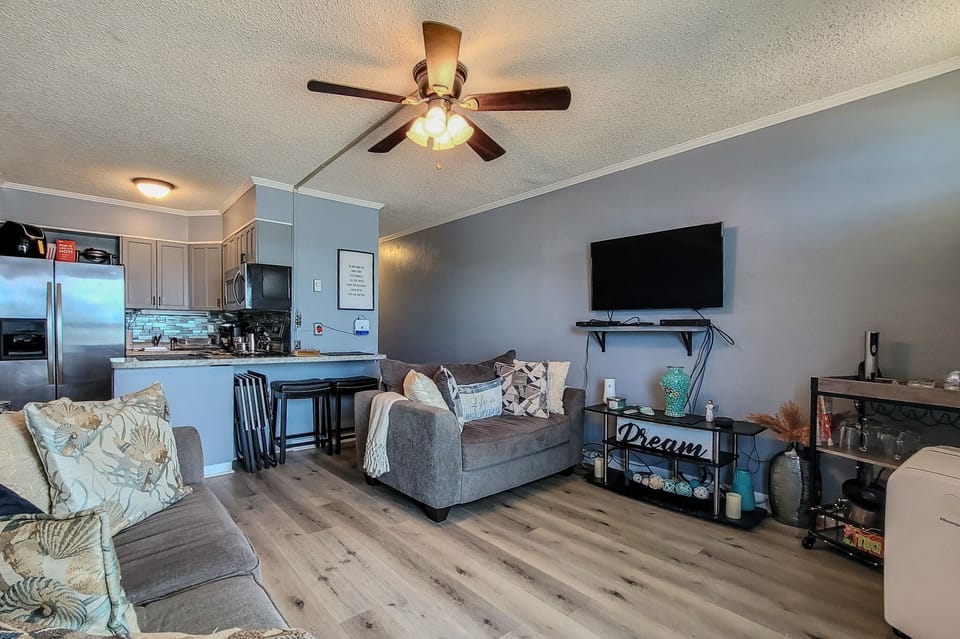 Living Room-07