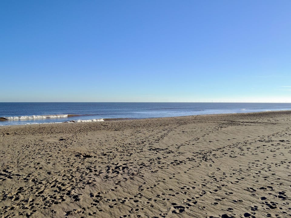 Lovely nearby beach | La Falda, Sutton-on-Sea, near Skegness