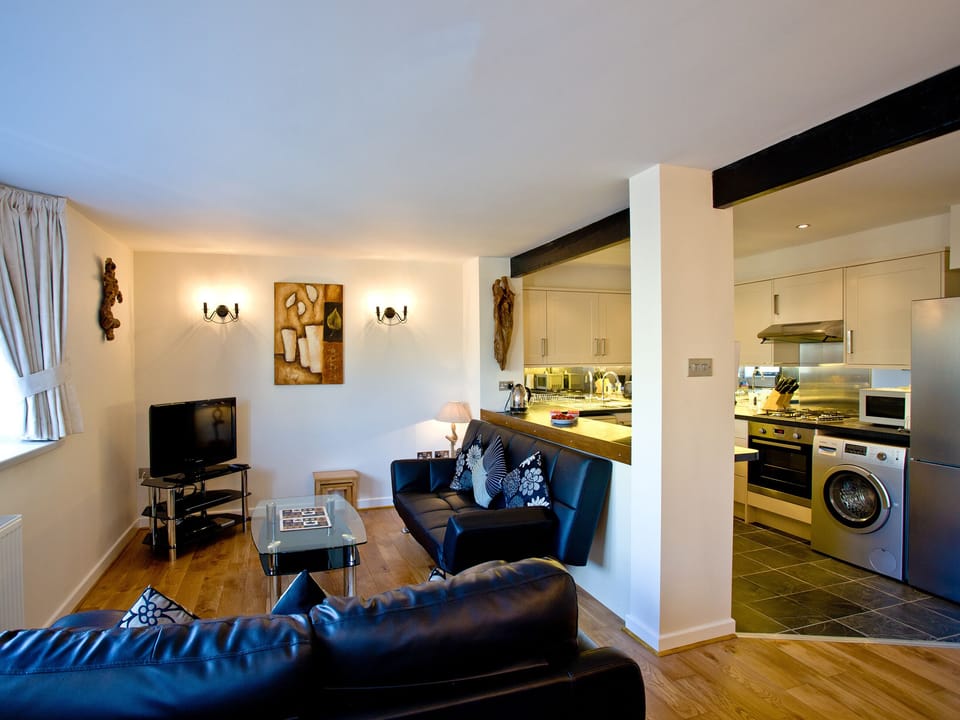 Open plan living space | 3 Torwood Gables - Torwood Gables, Torquay