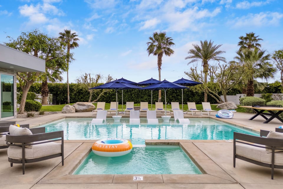 Private pool