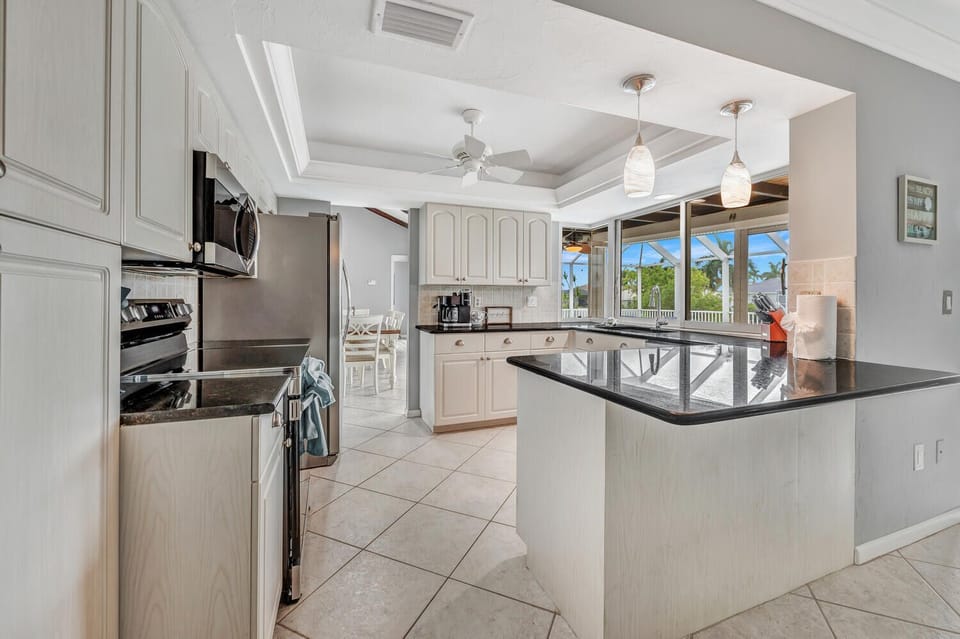 Kitchen (1)