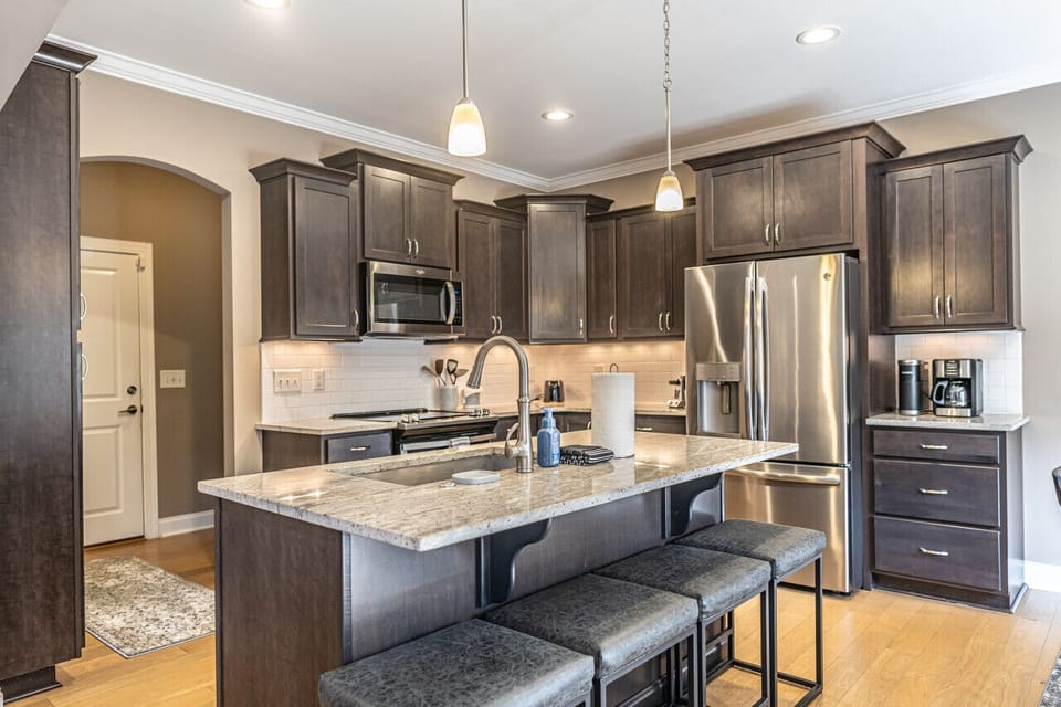 Full kitchen view
