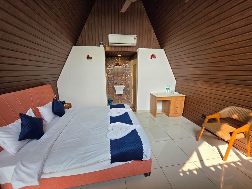 Premium Double Room | Individually decorated, individually furnished, free WiFi