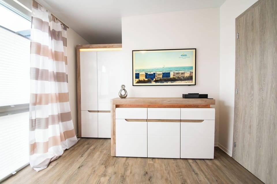 Comfort House | 2 bedrooms, desk, laptop workspace, blackout drapes