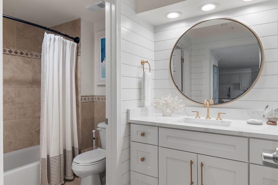 Guest Bathroom