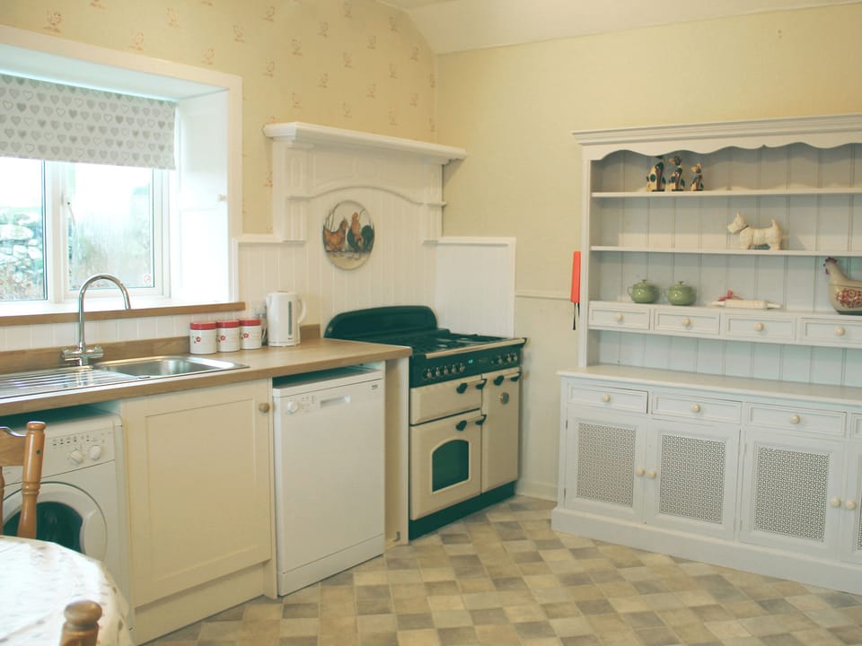 Spacious country kitchen | Palmallet Cottage, Whithorn
