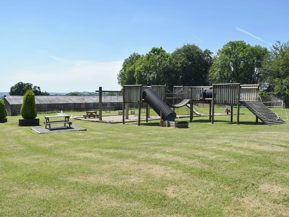 Children&rsquo;s play area | Sunnybank Lodge, Llanfynydd