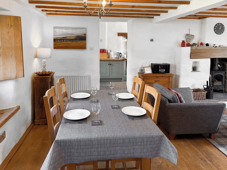 Comfortable bright dining area with easy access to kitchen | Arngill, Muker