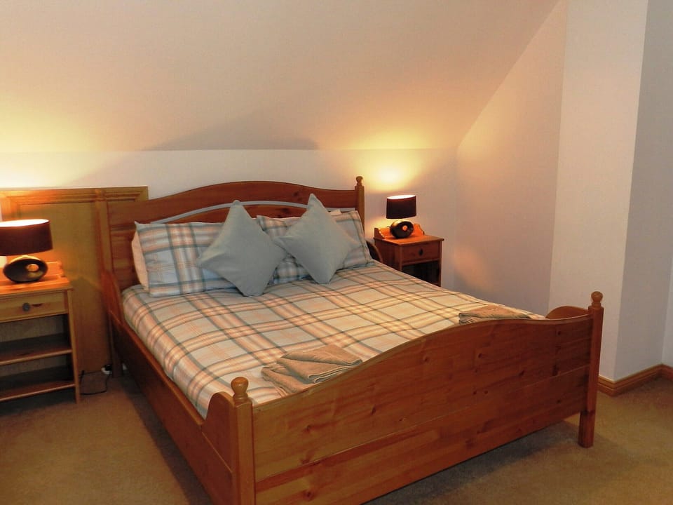 Double bedroom | Glen Rosa Lodge, Brodick, Isle of Arran