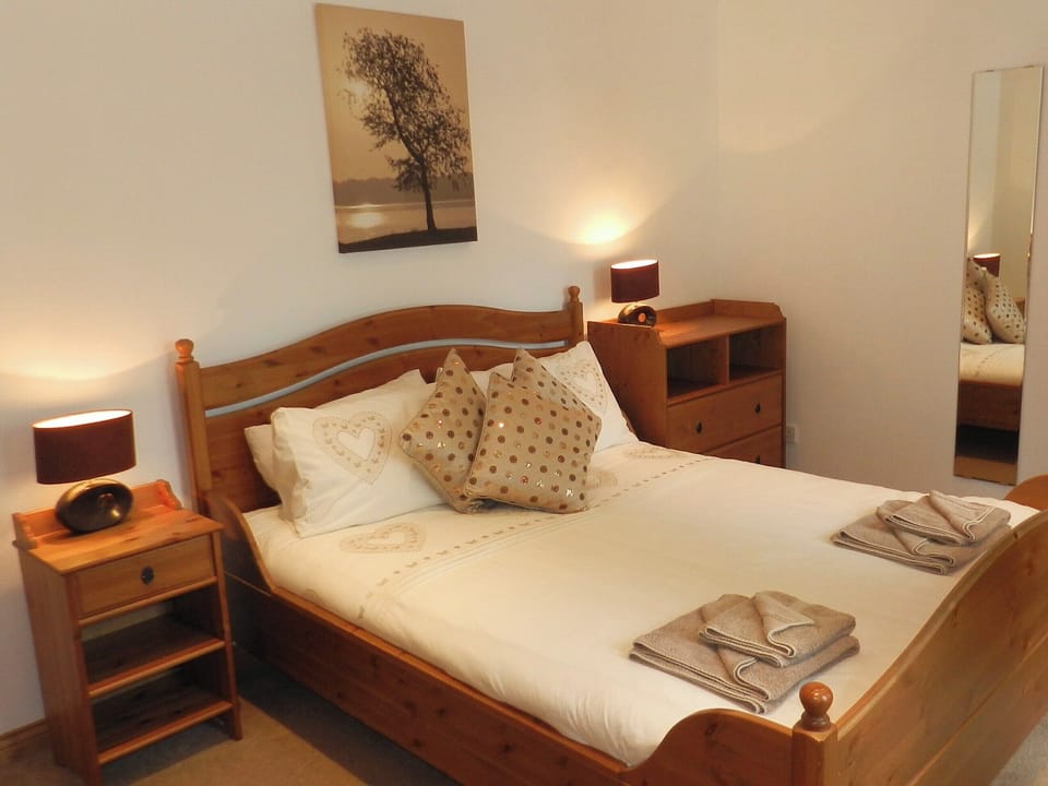 Double bedroom | Glen Rosa Lodge, Brodick, Isle of Arran