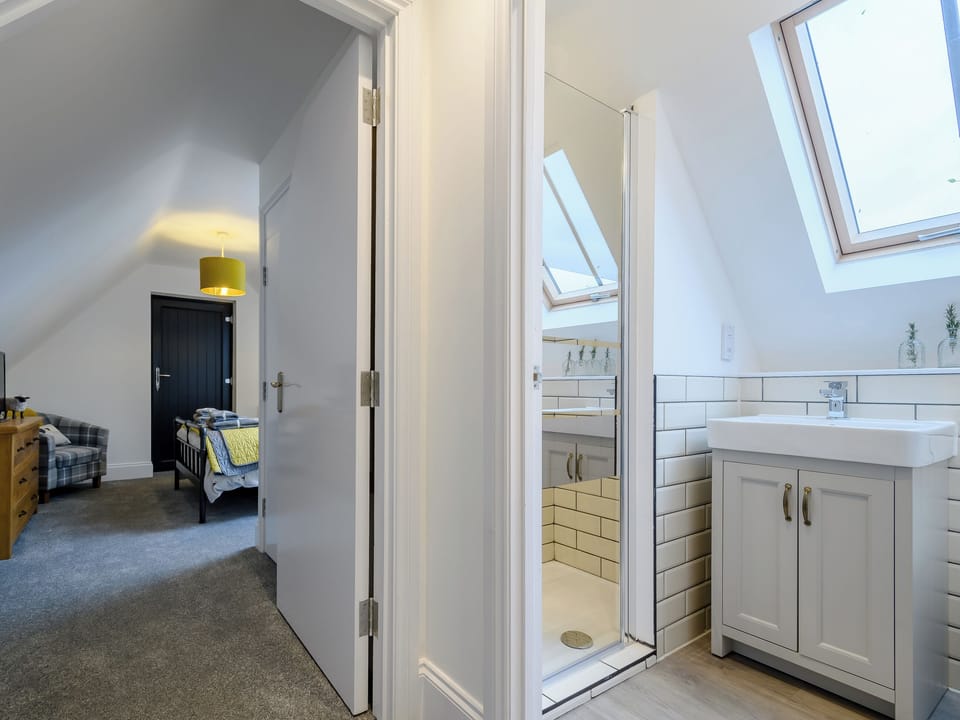 Shower room | Bramble Cottage, South Cerney, near Cirencester