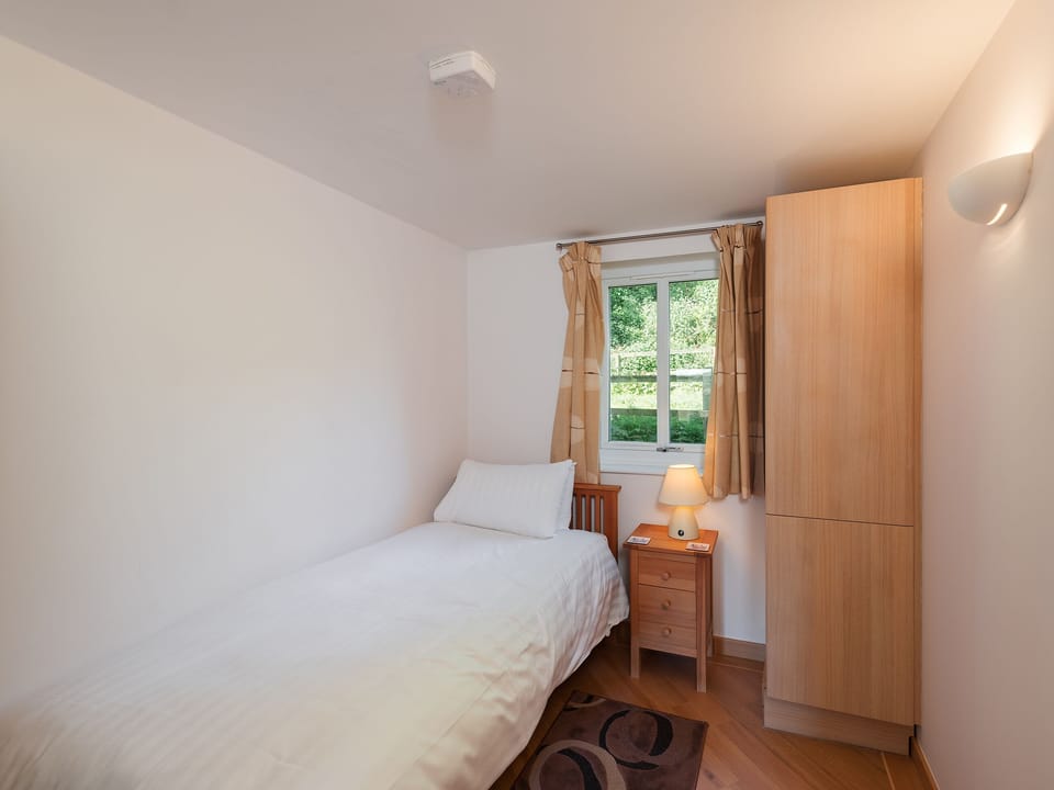 Single bedroom | 2 Red Rock - Red Rock Apartments, Dawlish Warren