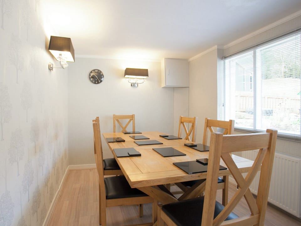 Light and airy dining room | Strone Farm House, Banavie, Fort William