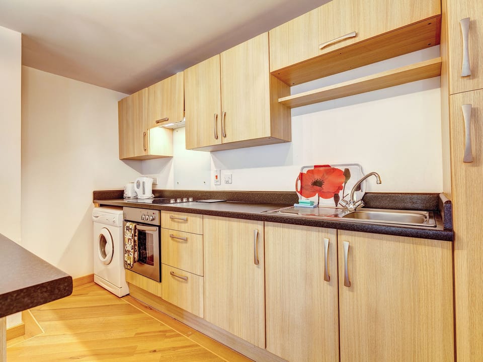 Kitchen | 5 Red Rock - Red Rock Apartments, Dawlish Warren