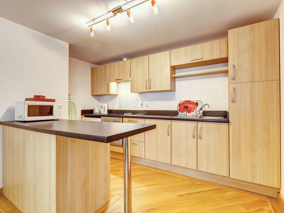 Kitchen | 5 Red Rock - Red Rock Apartments, Dawlish Warren