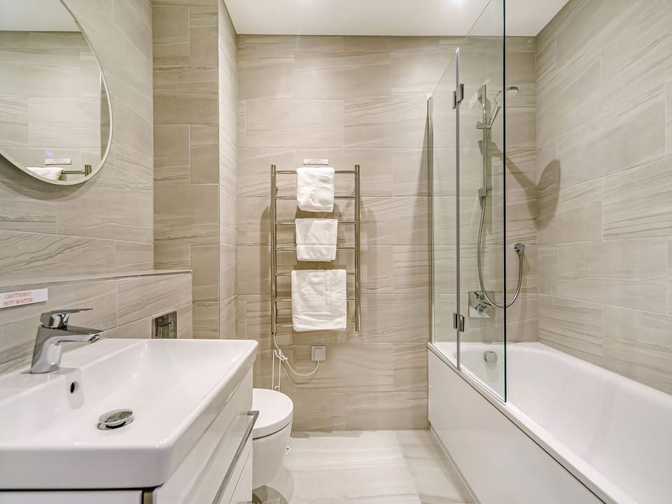 Bathroom | Puckoo&rsquo;s Nest, Newquay