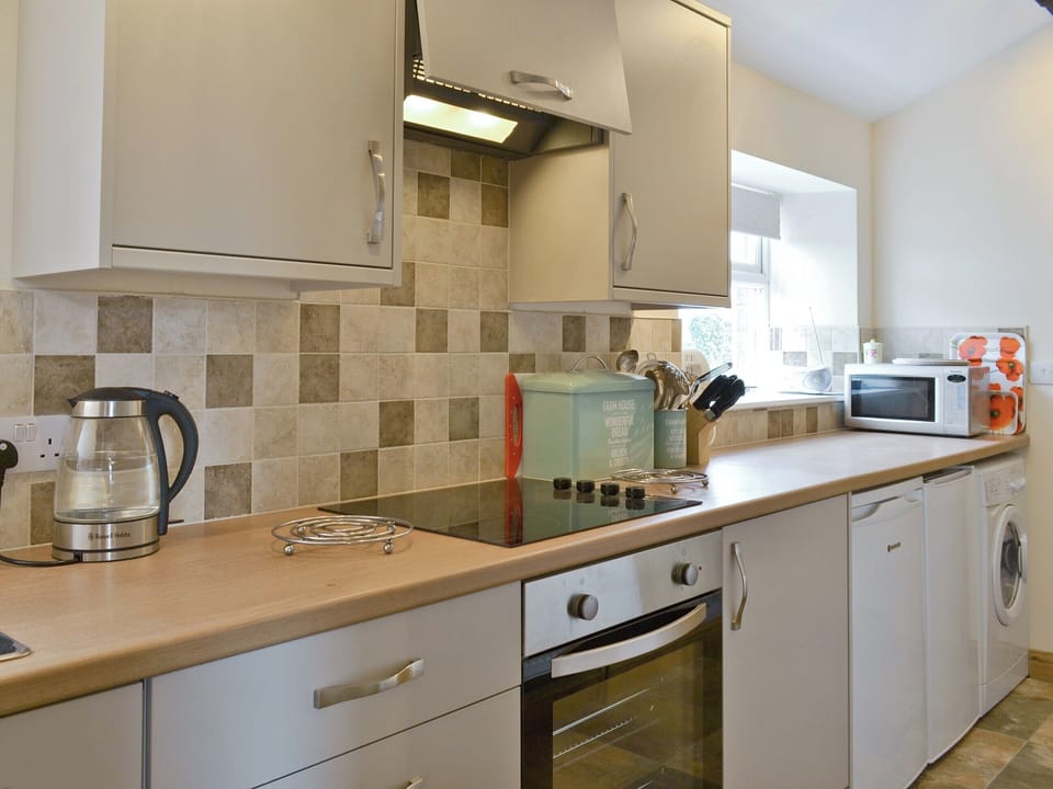 Well-equipped kitchen | Curlew Cottage, Belford, near Bamburgh