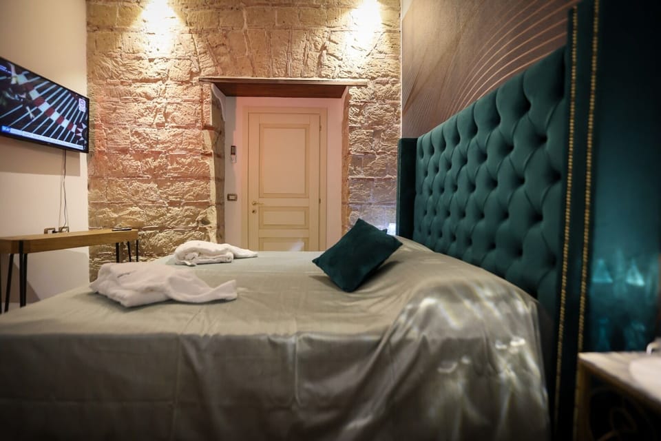 Superior Suite | 1 bedroom, Frette Italian sheets, premium bedding, soundproofing