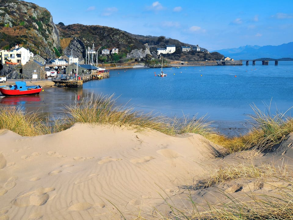 Surrounding area | Awel Deg, Arthog 