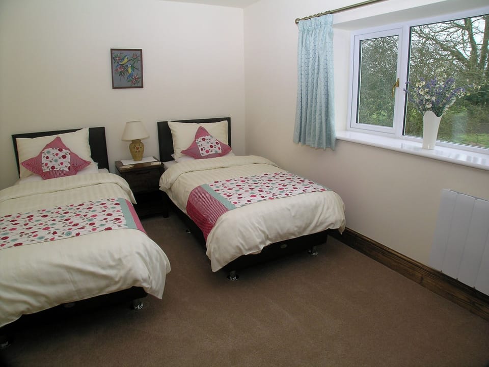 Bedroom | Roe Cottage - Fallow House and Roe Cottage, Paythorne, near Skipton