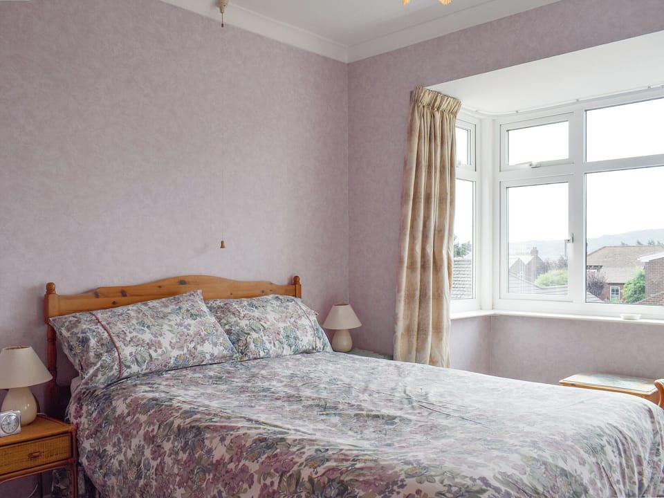 Relaxing double bedroom | Rose Garth, Robin Hood&rsquo;s Bay