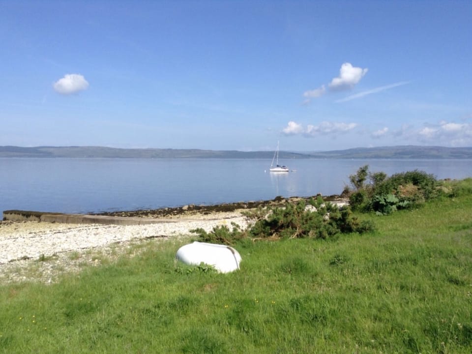 Surrounding area | The Back House, 11 The Apostles - The Apostles, Catacol, near Lochranza