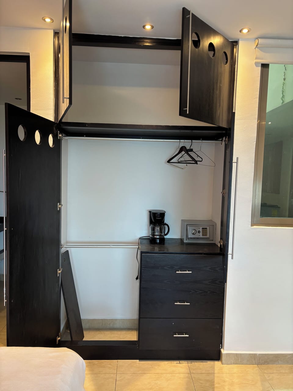 Comfort Twin Room, City View | Premium bedding, in-room safe, blackout drapes, soundproofing