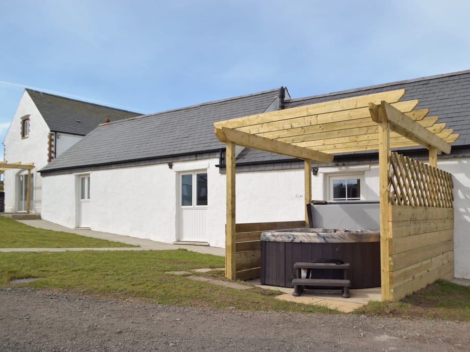 Exterior | The Cowshed - Musselwick Farm, St Brides