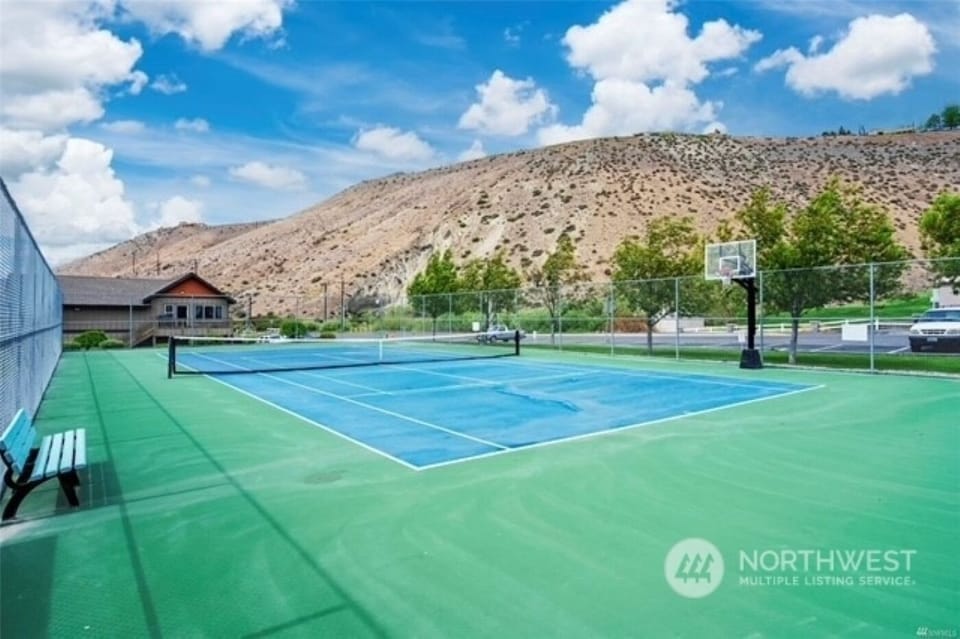 Sport court