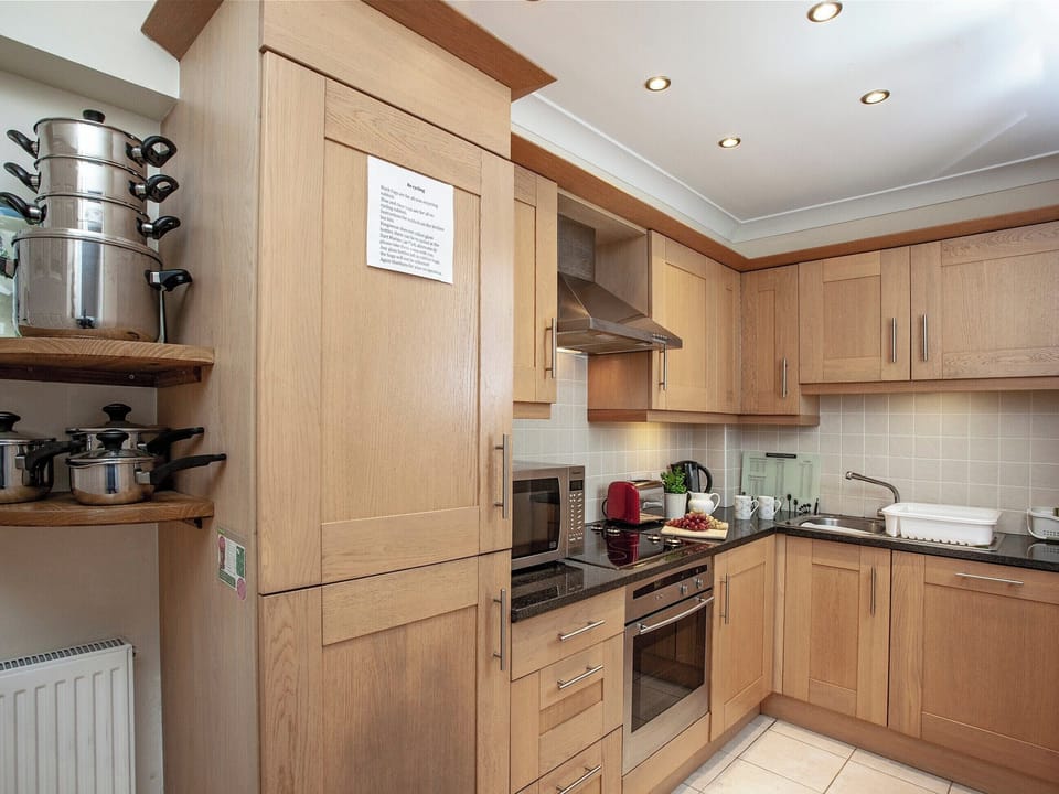 Kitchen | Inglewood Cottages 2, Kingswear, nr. Dartmouth