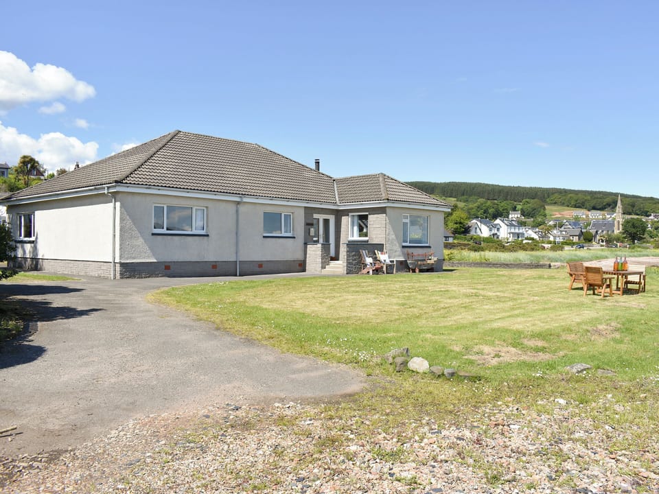 Lovely single-storey coastal holiday home | Keneiland, Lamlash, Isle of Arran