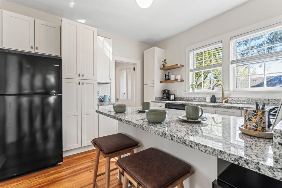 Fully renovated full kitchen with everything you'll need!