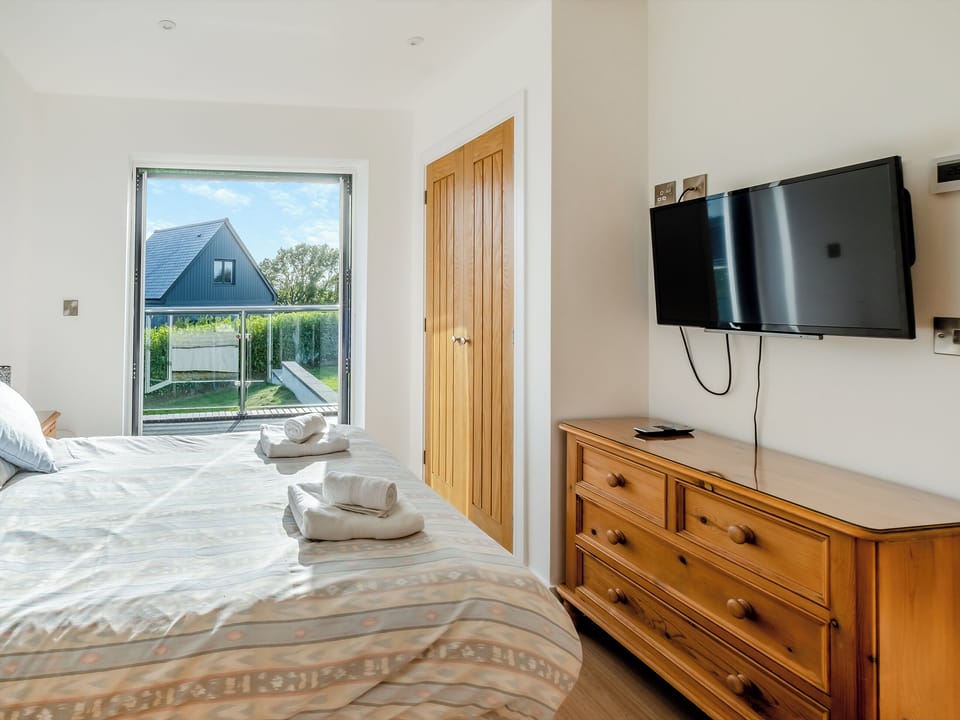 Double bedroom | Fisher - Fair Isle Holiday Cottages, Near Newport