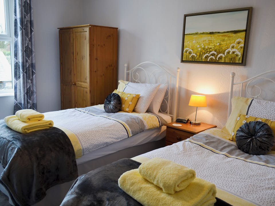 Twin bedroom | Violet Cottage, Embleton near Alnwick