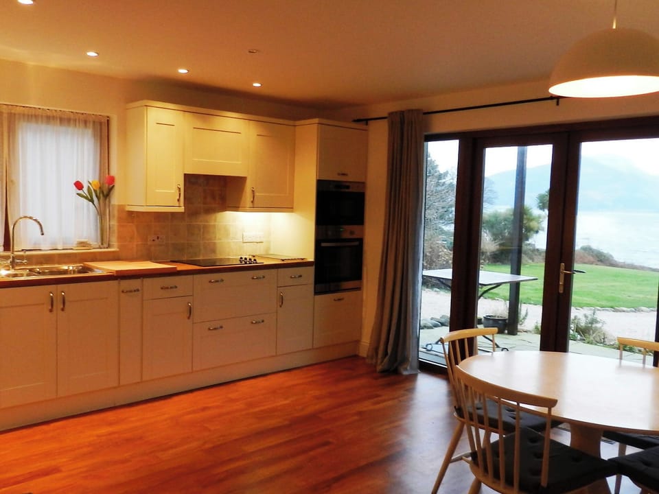Kitchen/diner | Seaview Cottage, Lamlash, Isle of Arran