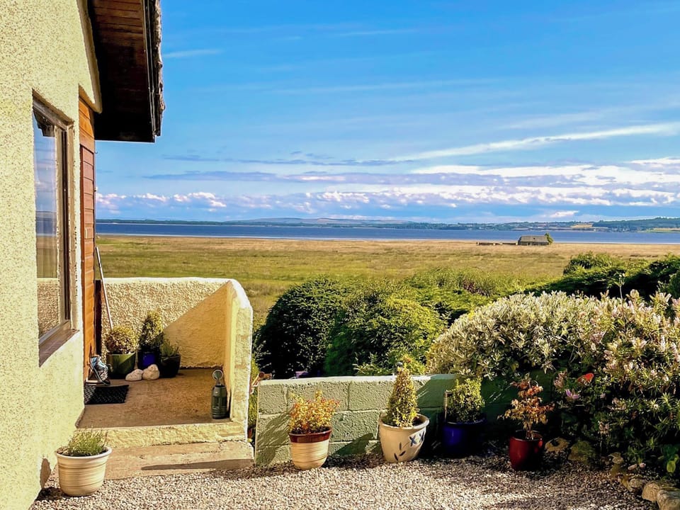 Exterior | Achnacarry Cottage, Lonemore, near Dornoch