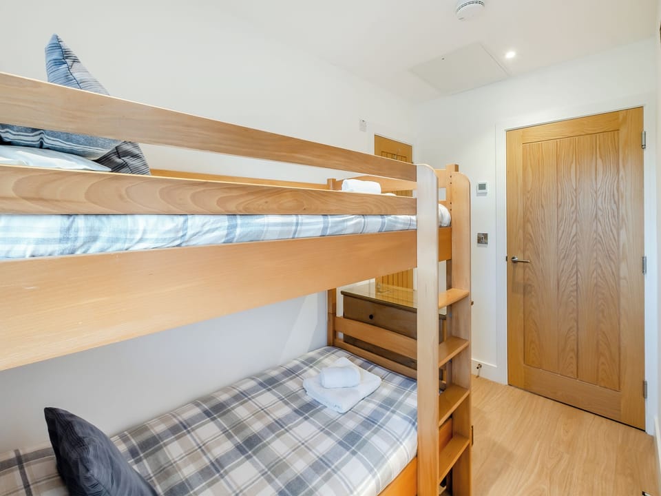Bunk bedroom | Fastnet - Fair Isle Holiday Cottages, Near Newport