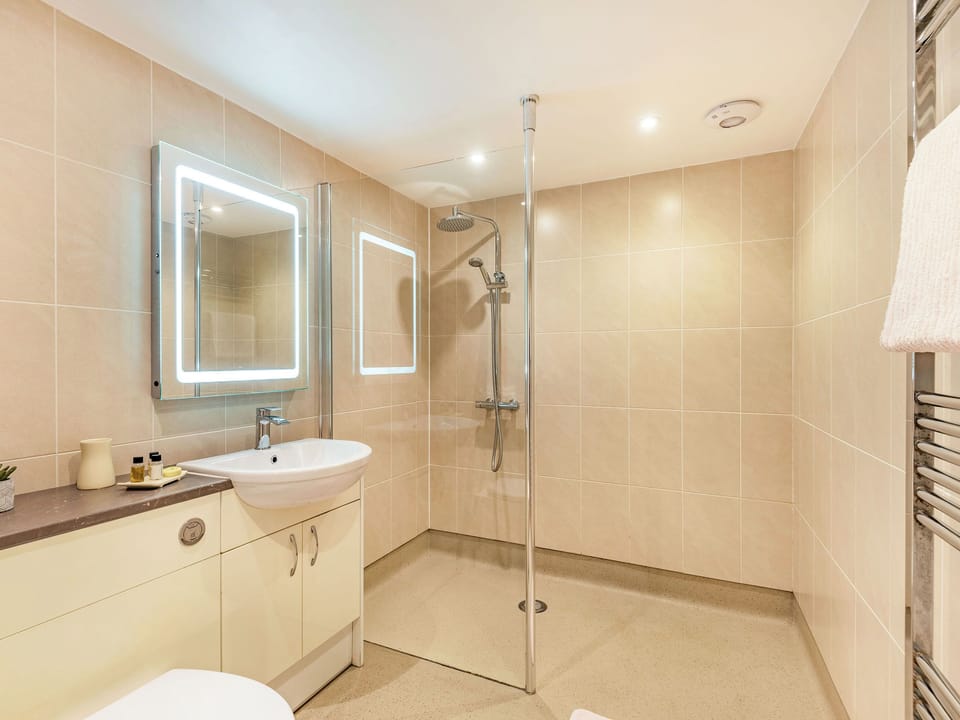 Bathroom | Y Beudy - Penrhyn Farm Cottages, Llanfwrog, near Holyhead