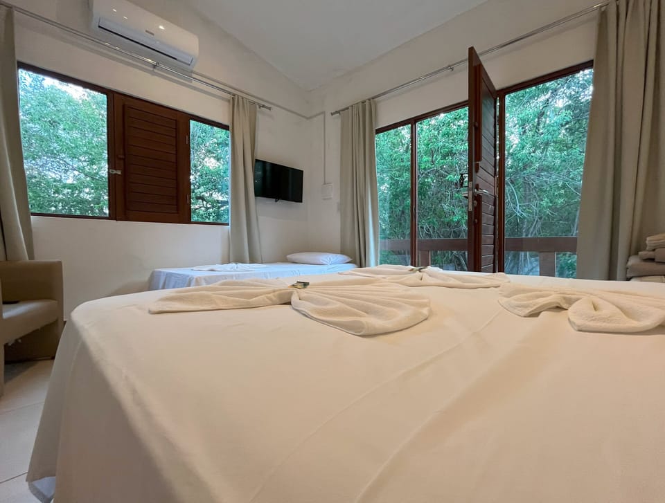Traditional Room, Non Smoking, Garden View | Premium bedding, free WiFi, bed sheets