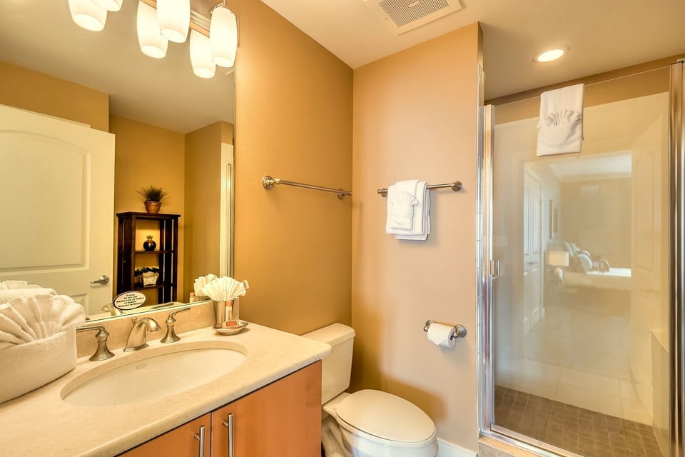 Ensuite full bath 2 with walk-in shower.
