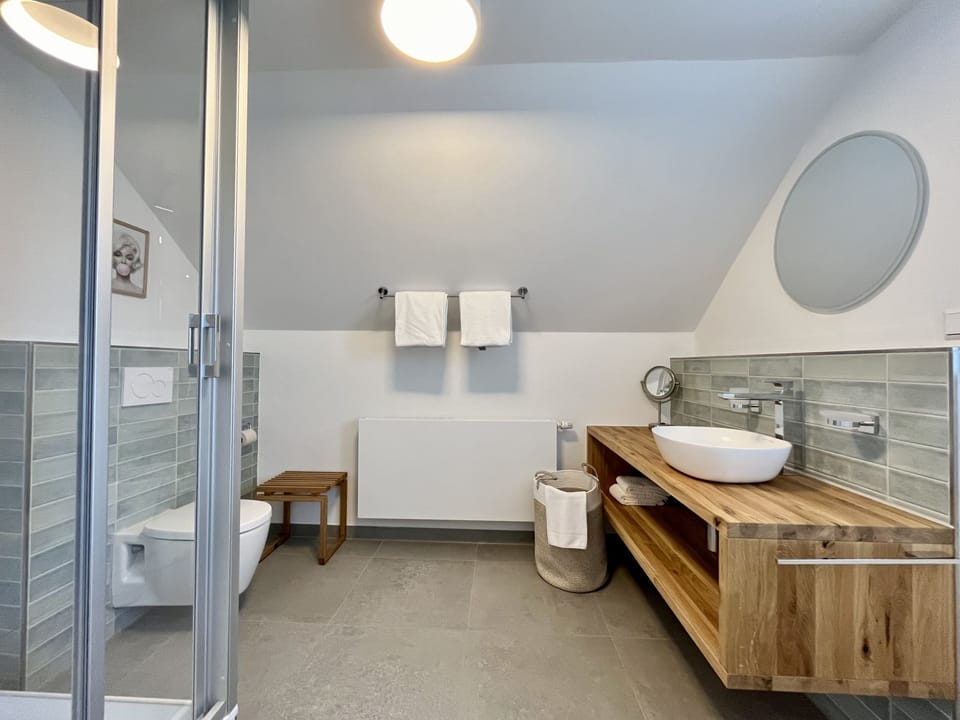 Bathroom / Wellness