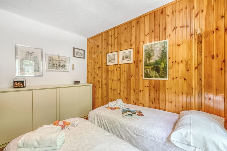 Alme Suites Near Slopes of Campo Smith Apartment in Bardonecchia