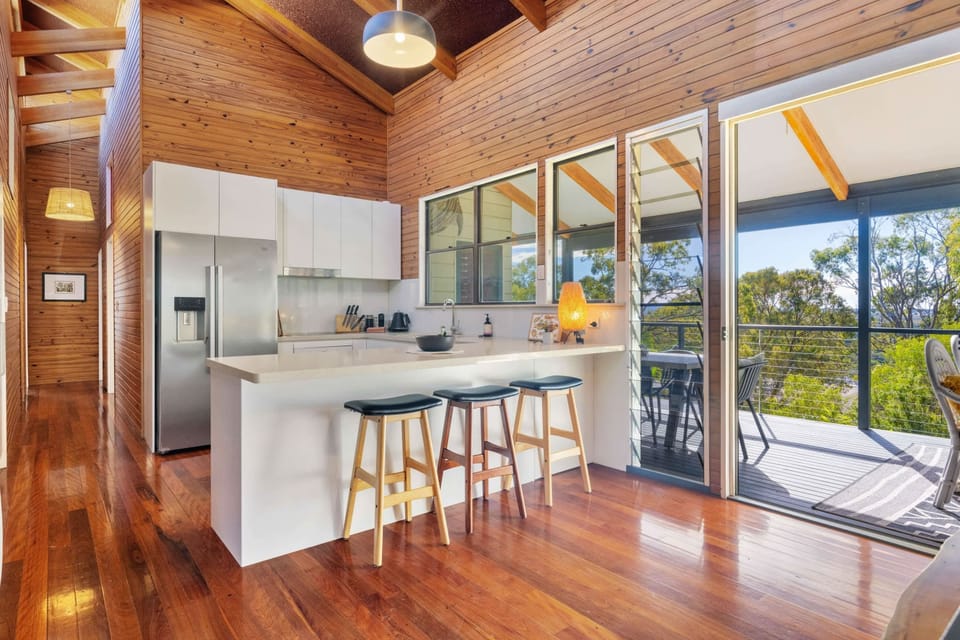 Cook your favourite meals with views of the gorgeous outdoors.