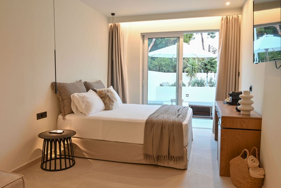 Suite with terrace 102 | 5 bedrooms, minibar, soundproofing